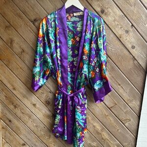 Victoria’s Secret gold label vintage purple floral satin robe set large one size